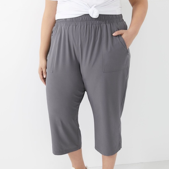 Active Zone Charcoal Grey Capris Pants. Size: 3X - Picture 1 of 9